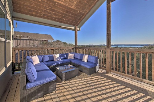 House with Outdoor Oasis Less Than 3 Miles from Canyon Lake! image 7