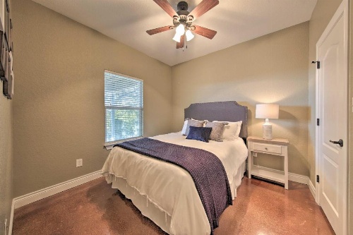 House with Outdoor Oasis Less Than 3 Miles from Canyon Lake! image 9